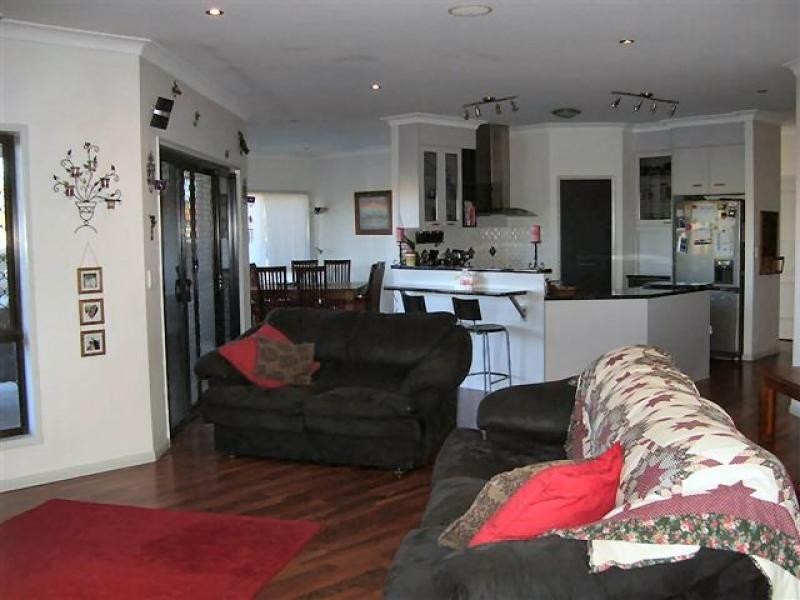 88 Caddy Avenue, Urraween QLD 4655