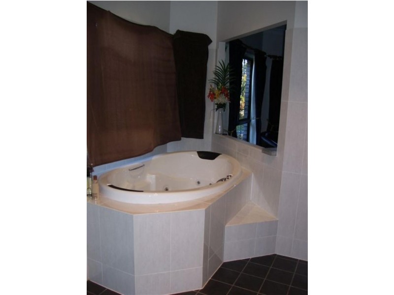 88 Caddy Avenue, Urraween QLD 4655