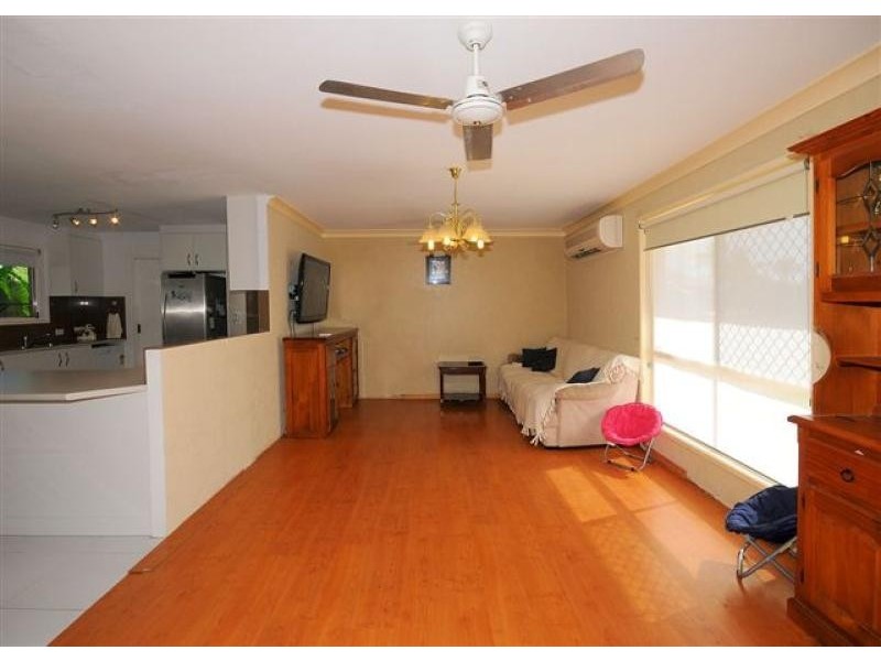 16 Mackay Drive, Kawungan QLD 4655