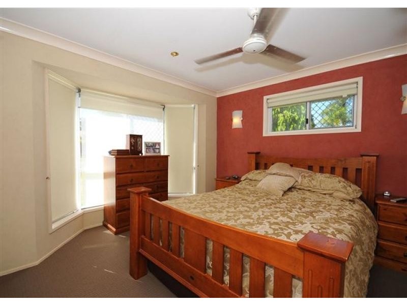16 Mackay Drive, Kawungan QLD 4655
