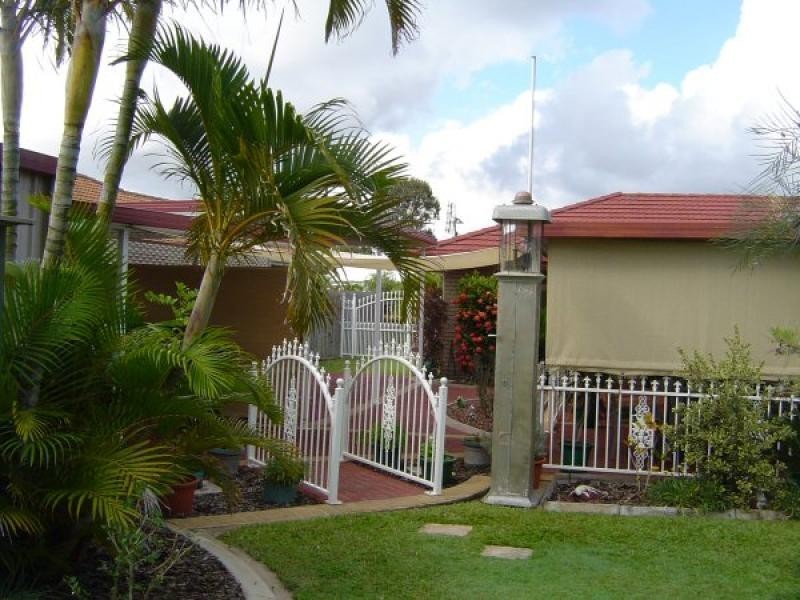 55 Bowerbird Avenue, Eli Waters QLD 4655