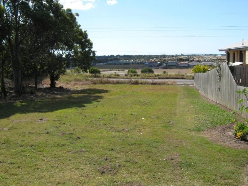 16 Baunfiend Court, Urraween QLD 4655