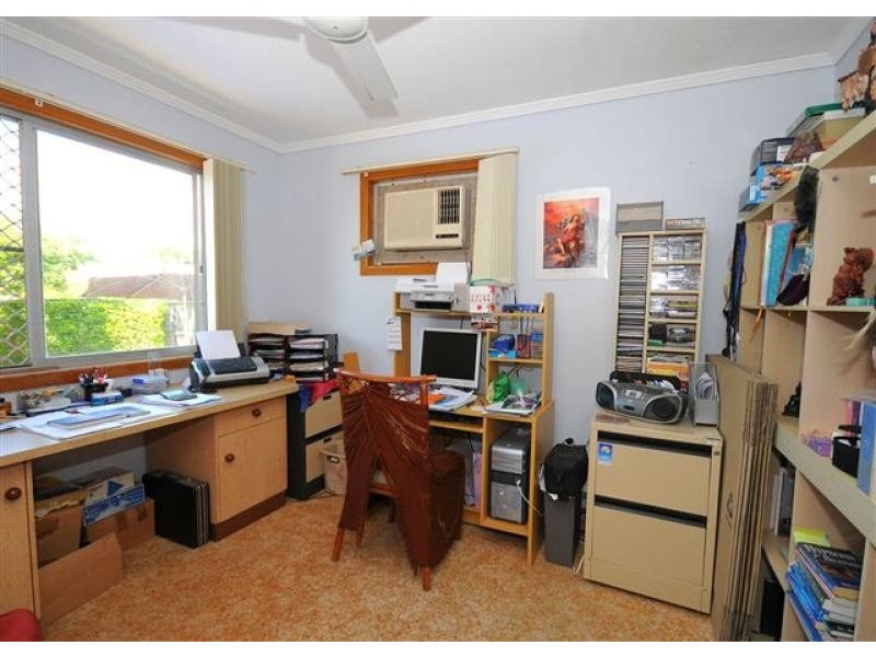 53 Bideford Street, Torquay QLD 4655