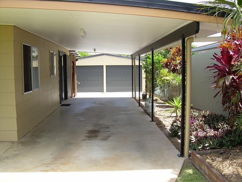 5 Paradise Street, Point Vernon QLD 4655