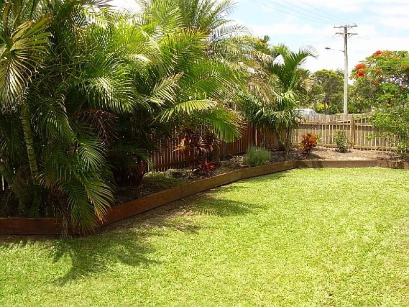 5 Paradise Street, Point Vernon QLD 4655