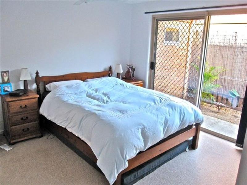 1 Brooke Court, Torquay QLD 4655