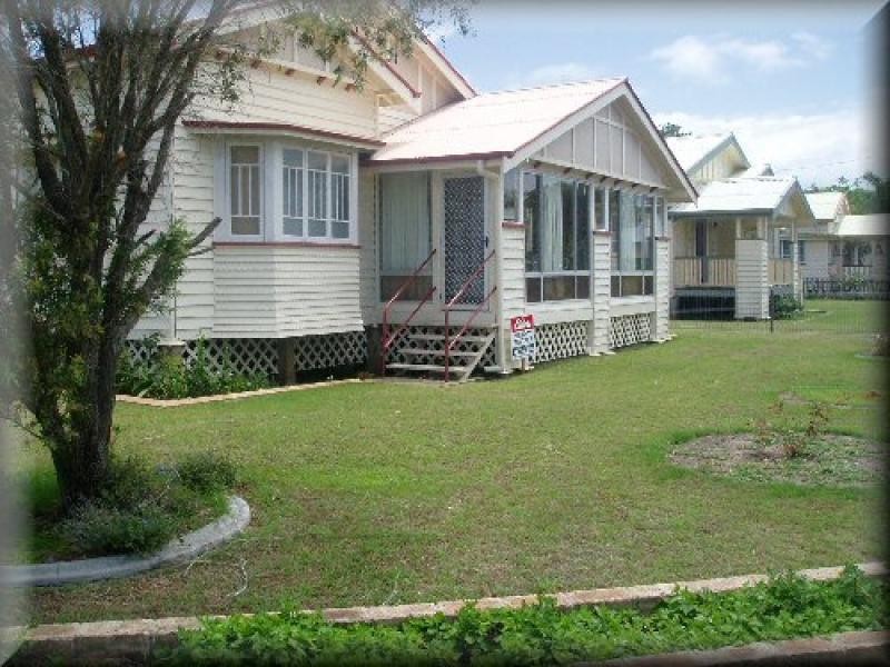 21 FRASER STREET, Torquay QLD 4655