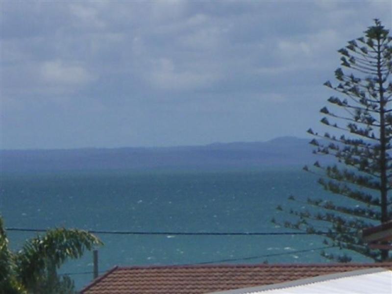 11 Bell Street, Point Vernon QLD 4655