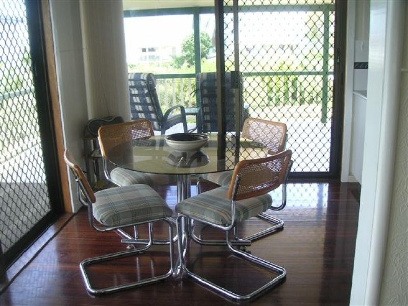 11 Bell Street, Point Vernon QLD 4655