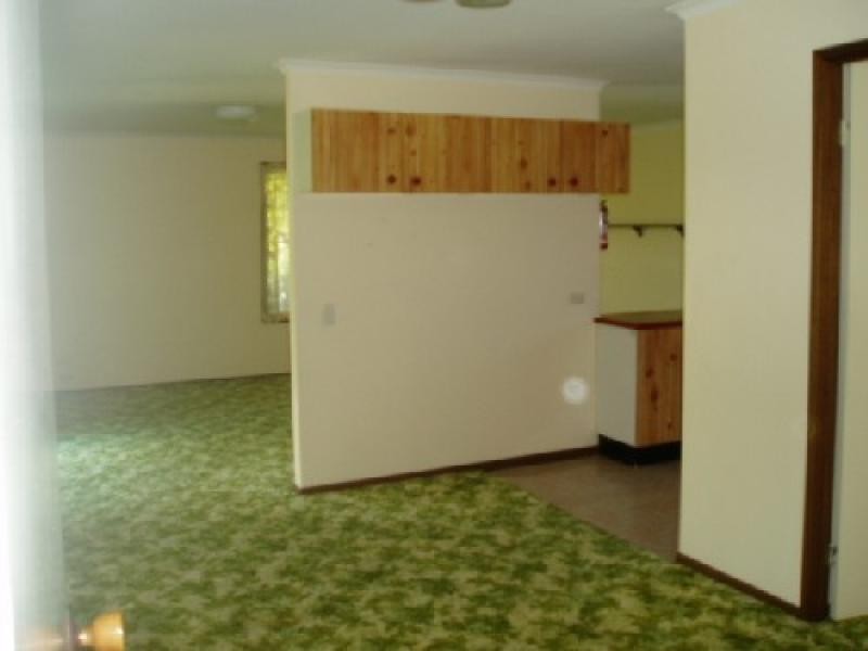 36 DRUMMOND STREET, Urangan QLD 4655