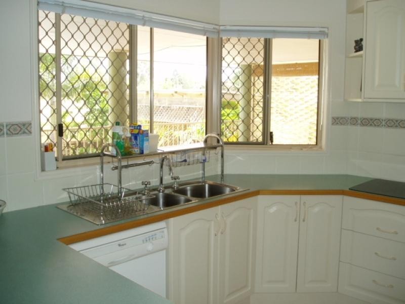 5 Pohlmann Court Scarness, Hervey Bay QLD 4655
