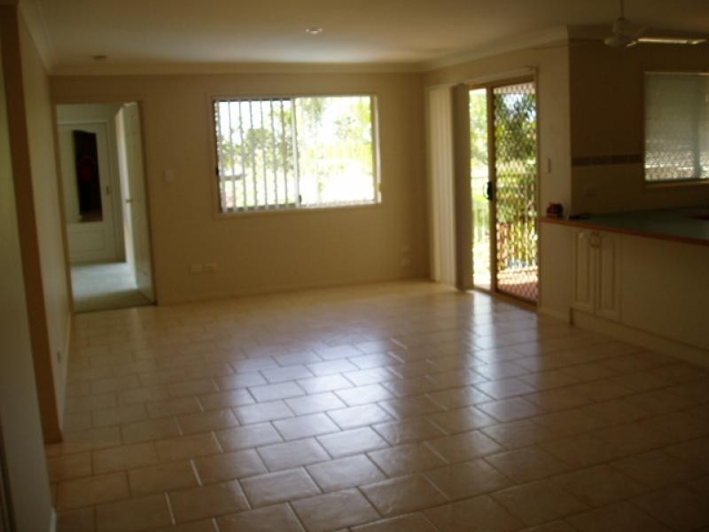 5 Pohlmann Court Scarness, Hervey Bay QLD 4655