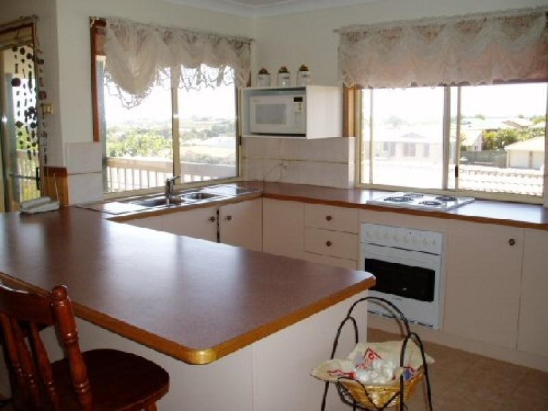 6 Nicholson Court, Pialba QLD 4655