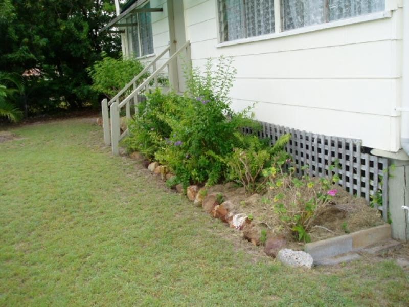 24 Ann Street, Urangan QLD 4655