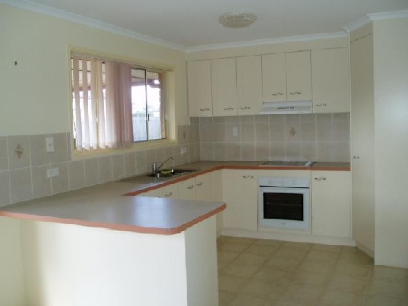 1 KESTREL COURT, Eli Waters QLD 4655