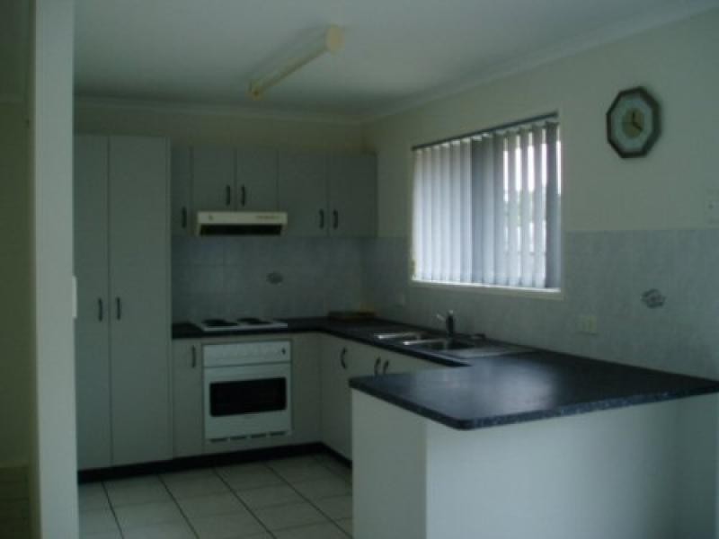 2 DAPHNE COURT, Torquay QLD 4655