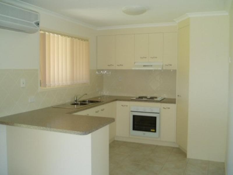 18 Kirton Road, Point Vernon QLD 4655