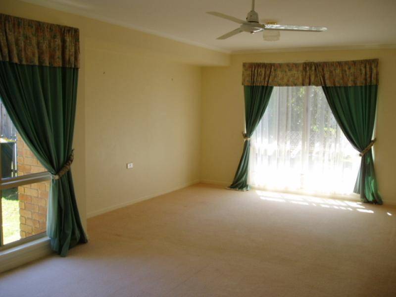 1 BROOKE COURT, Torquay QLD 4655