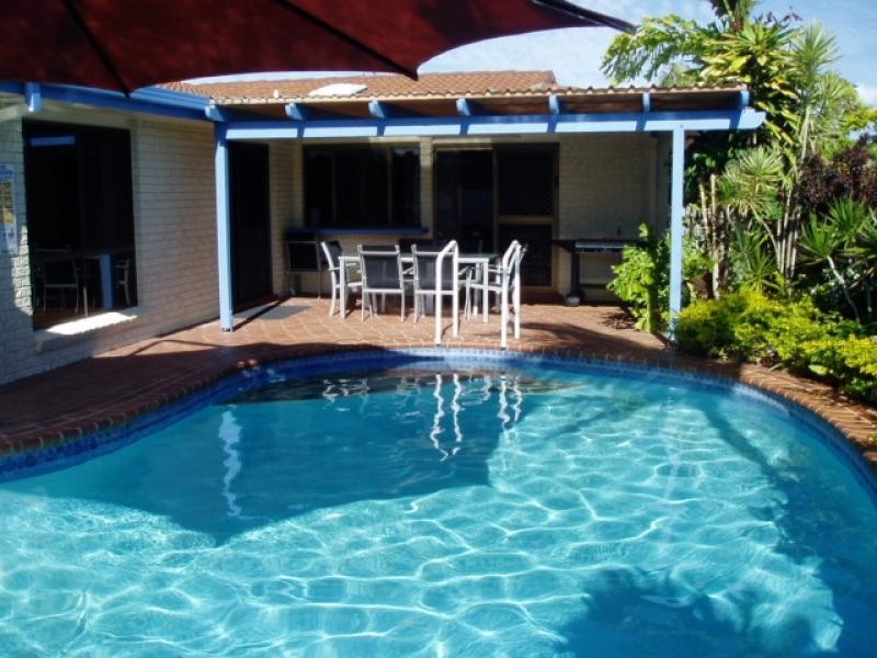 23 Margaret Street, Urangan QLD 4655