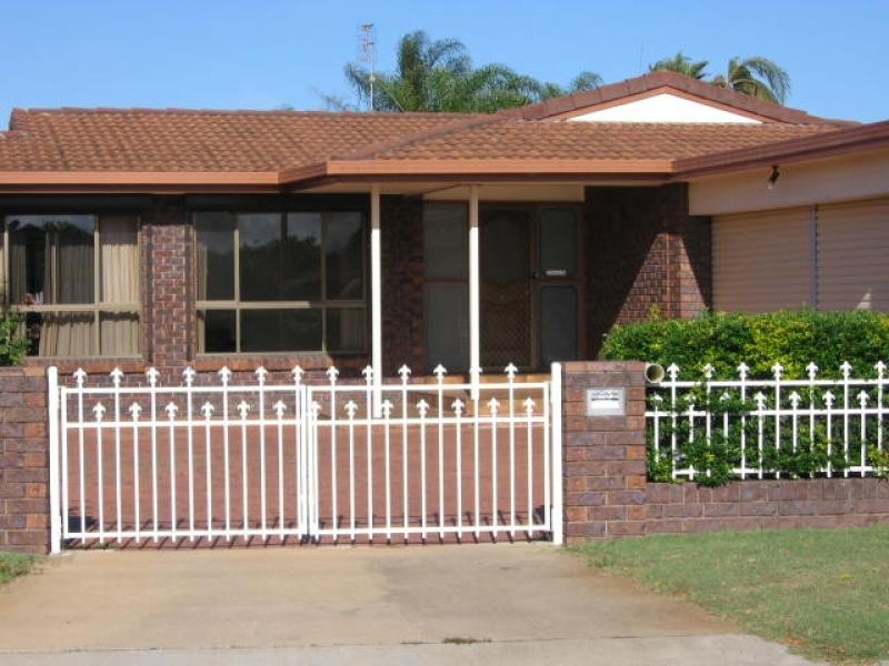 23 Margaret Street, Urangan QLD 4655