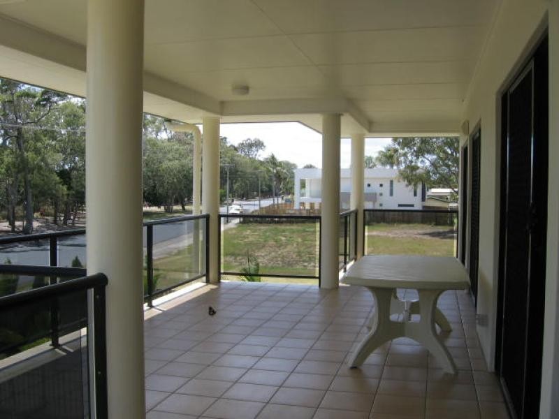 511 A Esplanade, Urangan QLD 4655