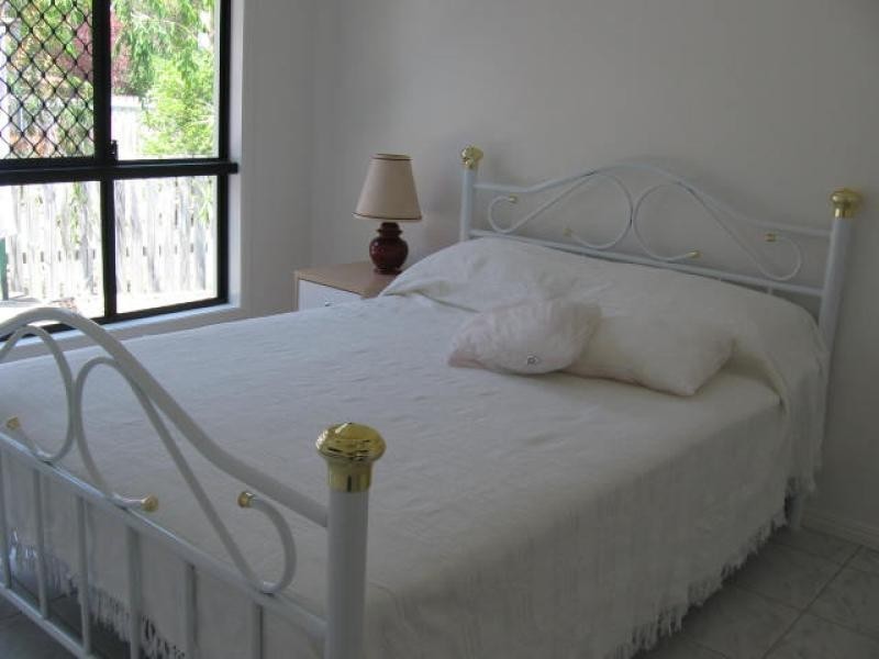 74 Charlton Esplanade, Point Vernon QLD 4655
