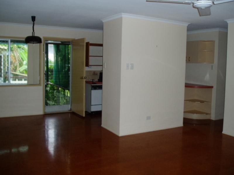 40 Saunders Street, Point Vernon QLD 4655