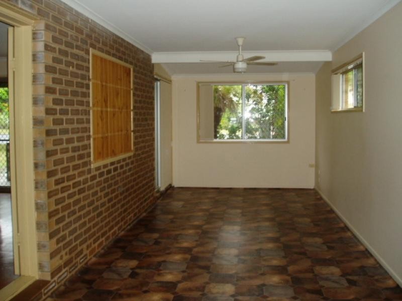 40 Saunders Street, Point Vernon QLD 4655