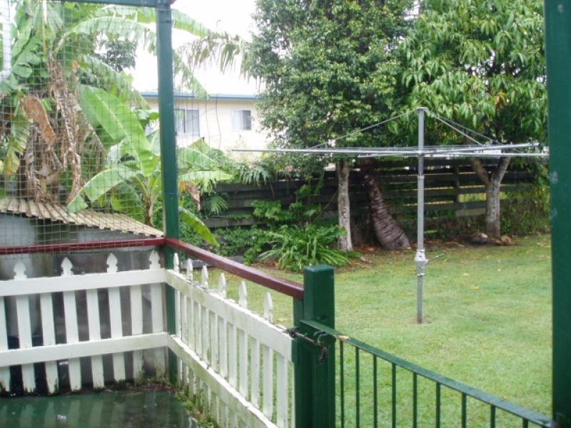 40 Saunders Street, Point Vernon QLD 4655