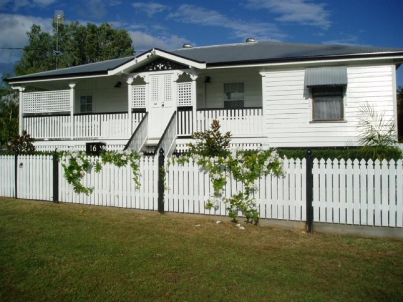 16 Alexander Street, Torquay QLD 4655