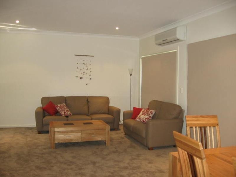 6/542 Charlton Esplanade, Urangan QLD 4655