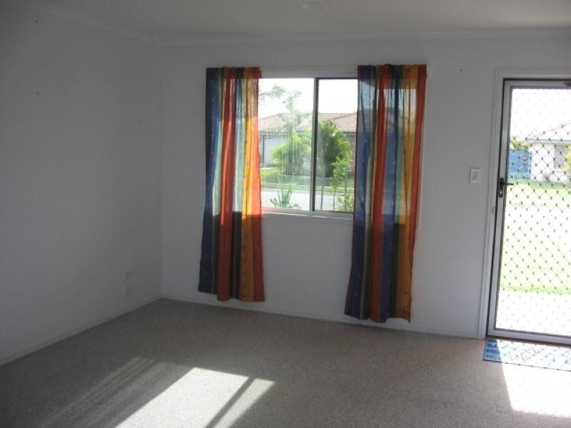 15 Wide Bay Drive, Pialba QLD 4655