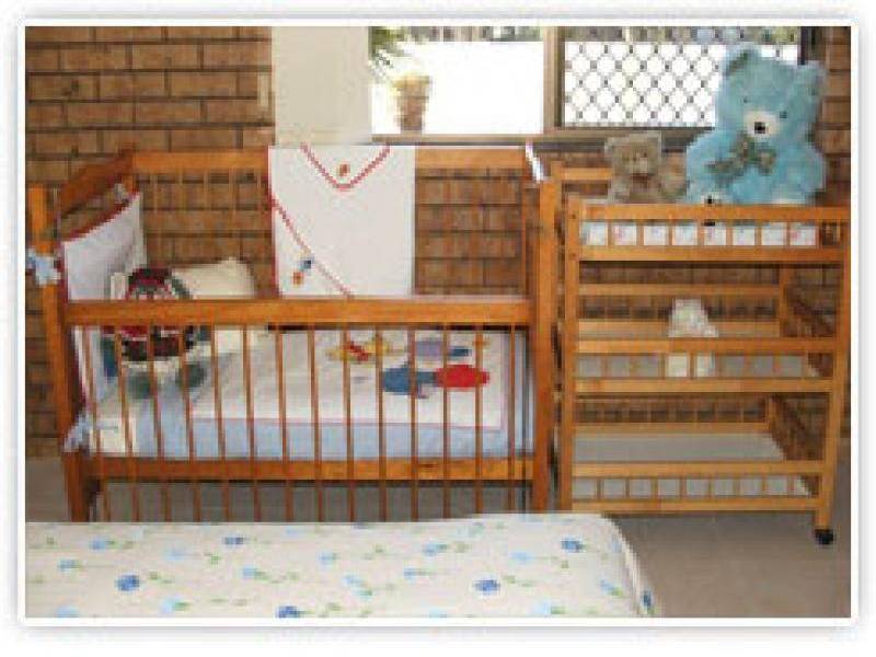 1 WHITBY STREET, Urangan QLD 4655