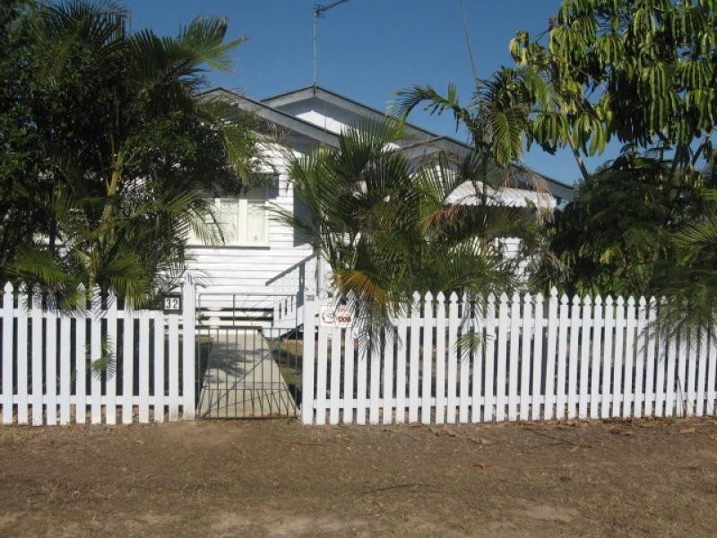 32 Pulgul Street, Urangan QLD 4655