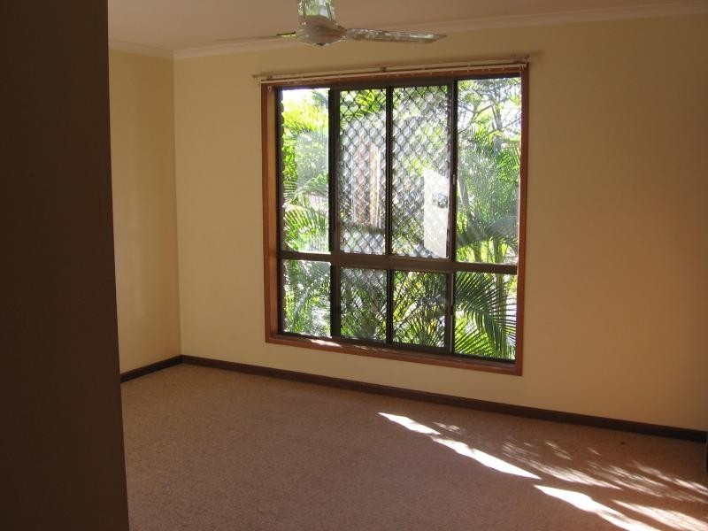 71 Hillcrest Avenue, Scarness QLD 4655