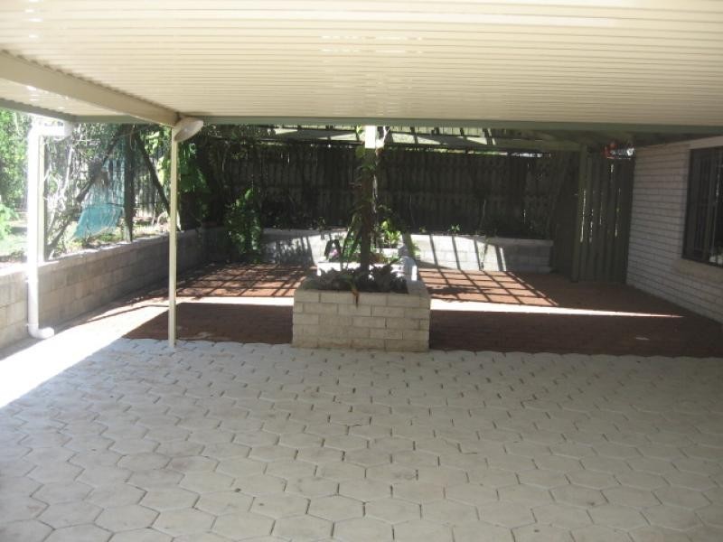 10 Michelle Drive, Point Vernon QLD 4655