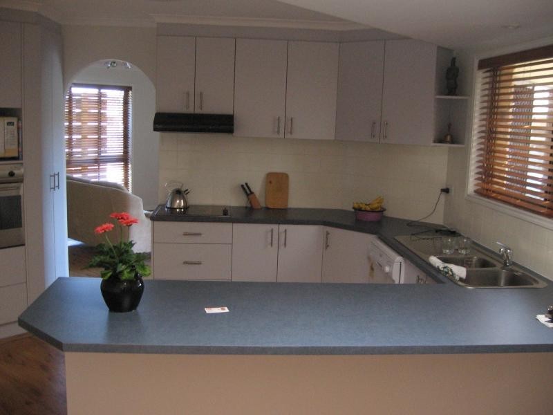 42 LIMPUS STREET, Urangan QLD 4655