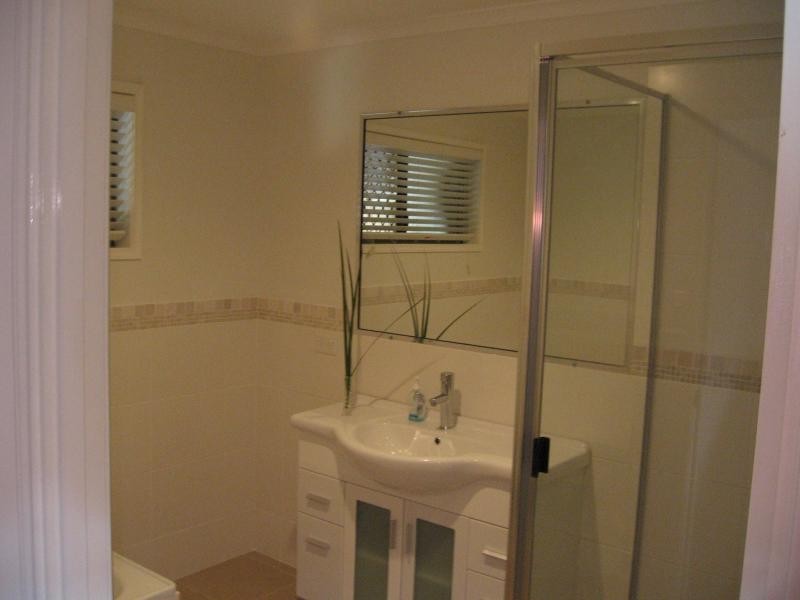 42 LIMPUS STREET, Urangan QLD 4655