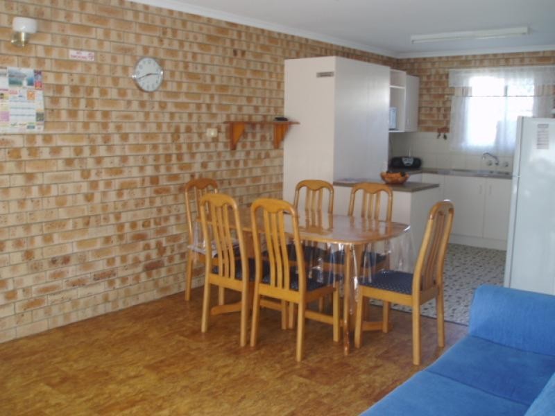 1/3 King Street, Urangan QLD 4655