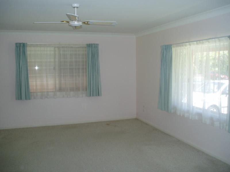 8 GIBB STREET, Urangan QLD 4655