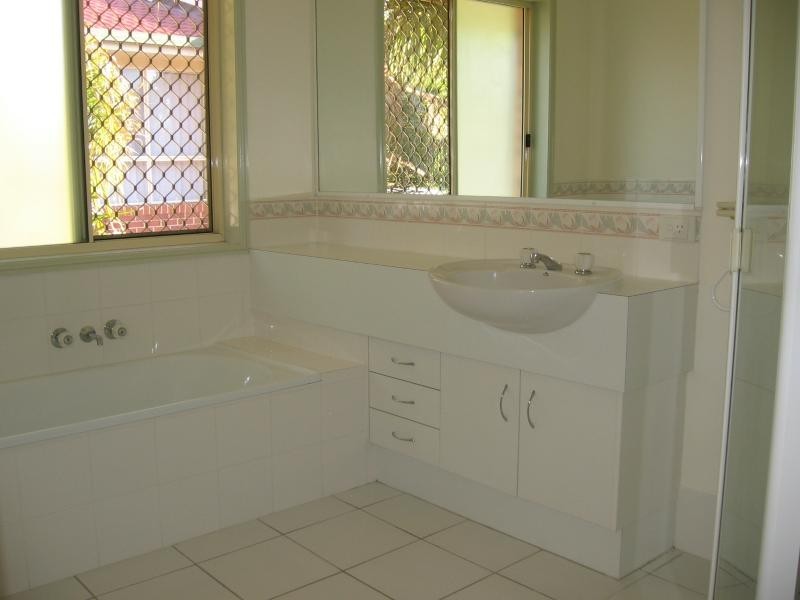 Unit 18/29 Neils Street, Pialba QLD 4655