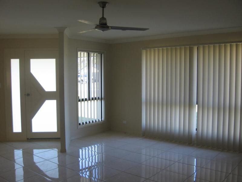 8 Yarrilee Circuit, Dundowran QLD 4655