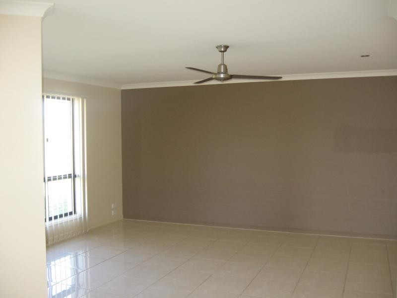 8 Yarrilee Circuit, Dundowran QLD 4655