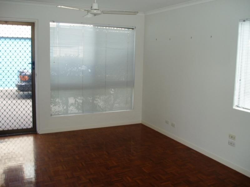 Unit 10/10 McKean Road, Scarness QLD 4655