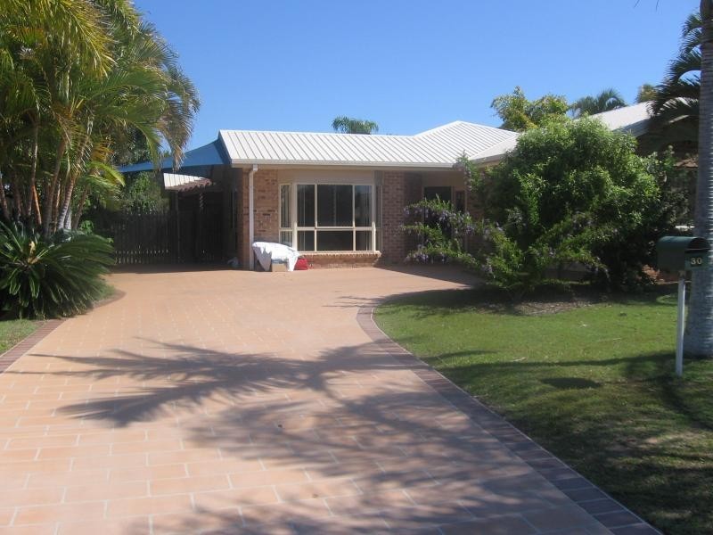 30 Royal Drive, Kawungan QLD 4655