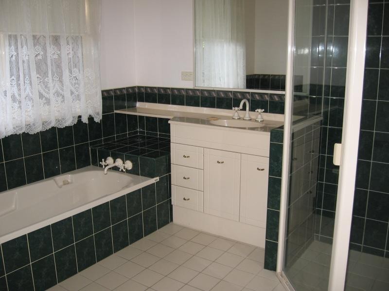 30 Royal Drive, Kawungan QLD 4655