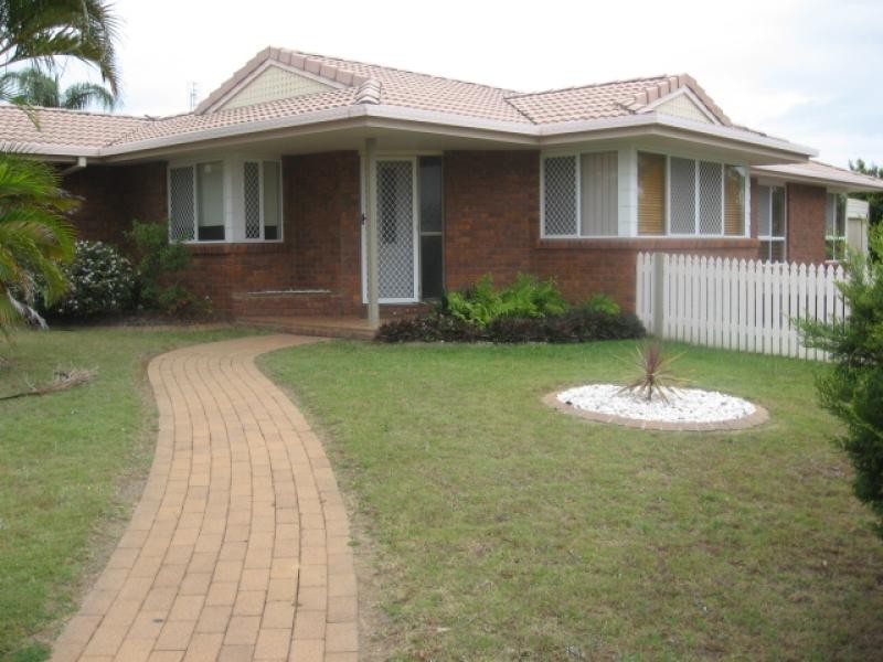 1 Diamond Court, Point Vernon QLD 4655