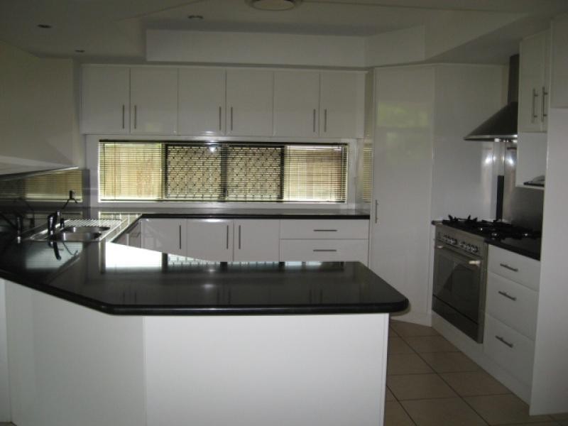 9 Cunningham Street, Torquay QLD 4655