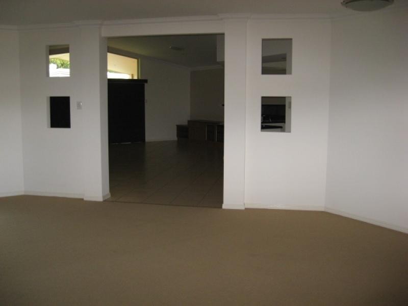 9 Cunningham Street, Torquay QLD 4655