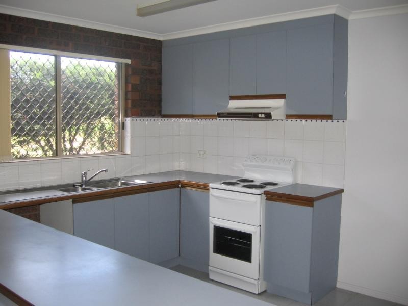 Unit 1/272 Torquay Terrace, Torquay QLD 4655